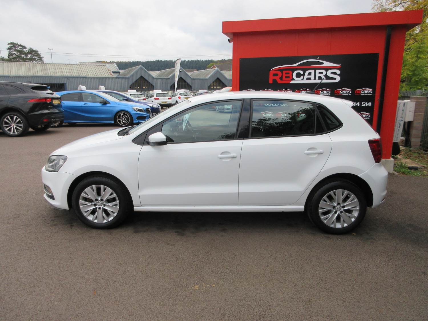 Used Volkswagen Polo 2014 for sale - 76129694: Photo 4