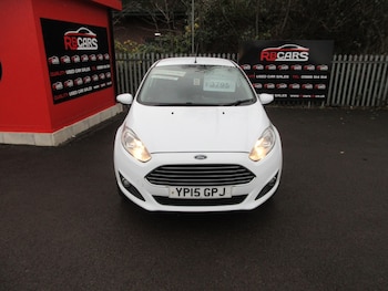 Used Ford Fiesta 2015 for sale - 76542337: Photo