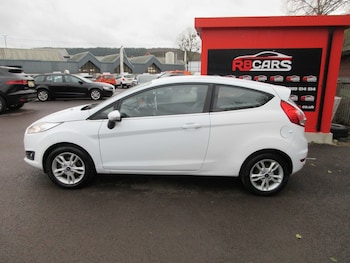 Used Ford Fiesta 2015 for sale - 76542337: Photo