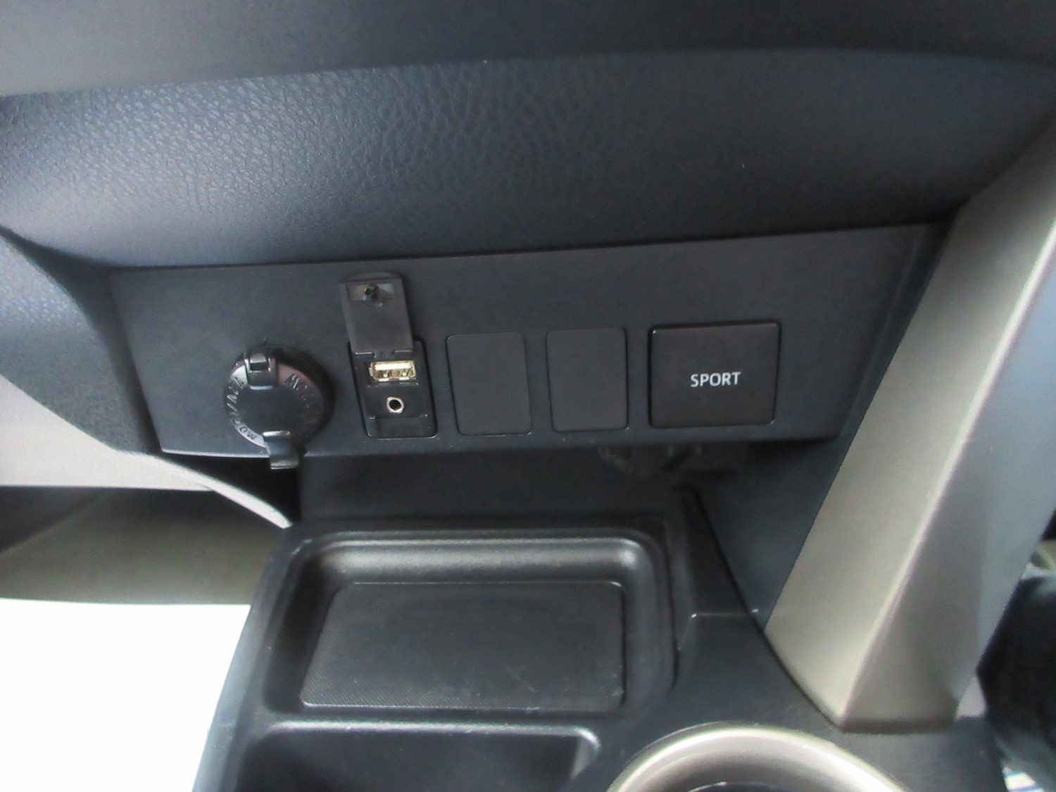 Used Toyota RAV4 2013 for sale - 77606961: Photo 18