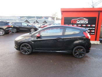 Used Ford Fiesta 2017 for sale - 76749048: Photo