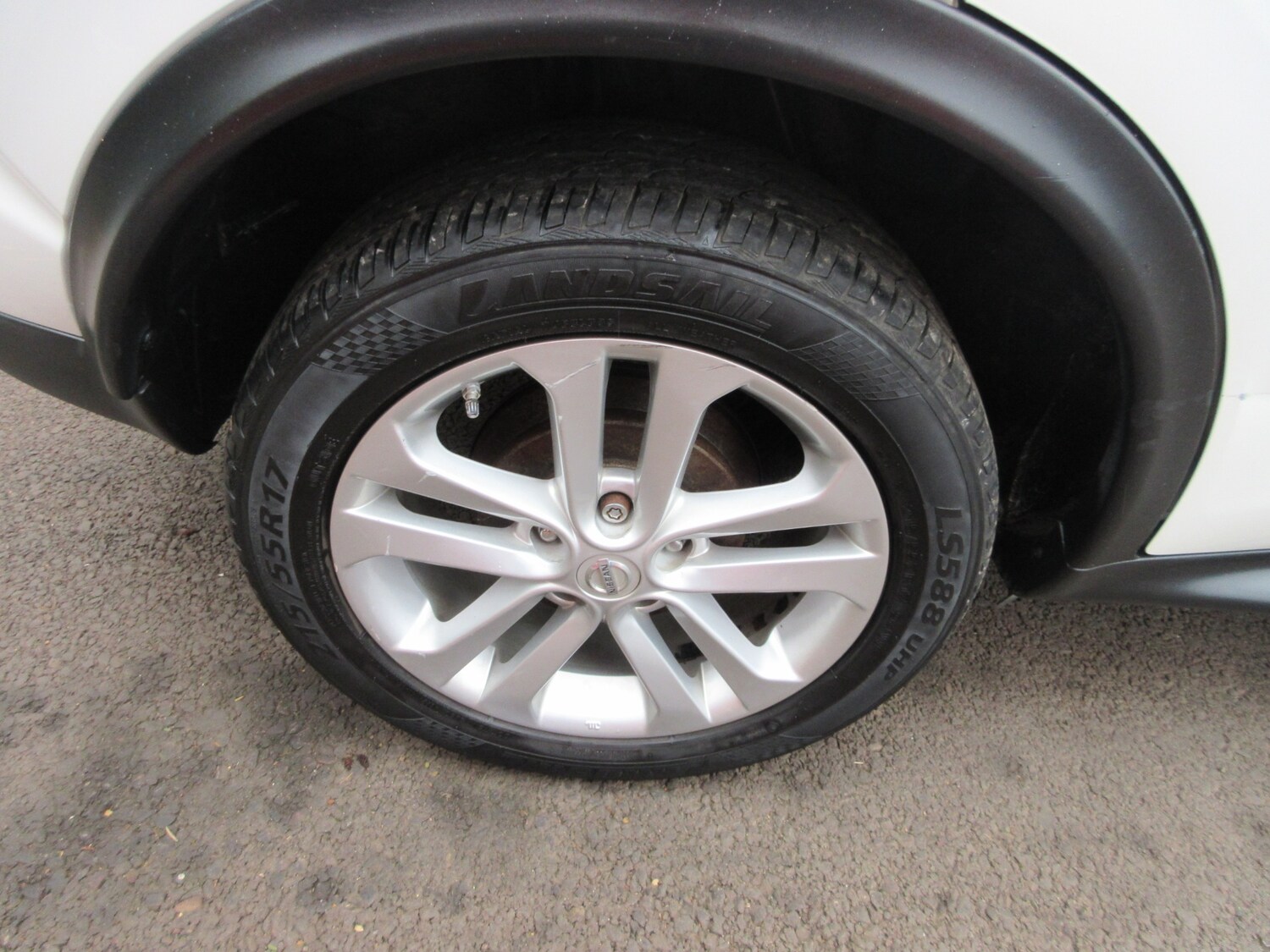 Used Nissan Juke 2015 for sale - 76129100: Photo 23