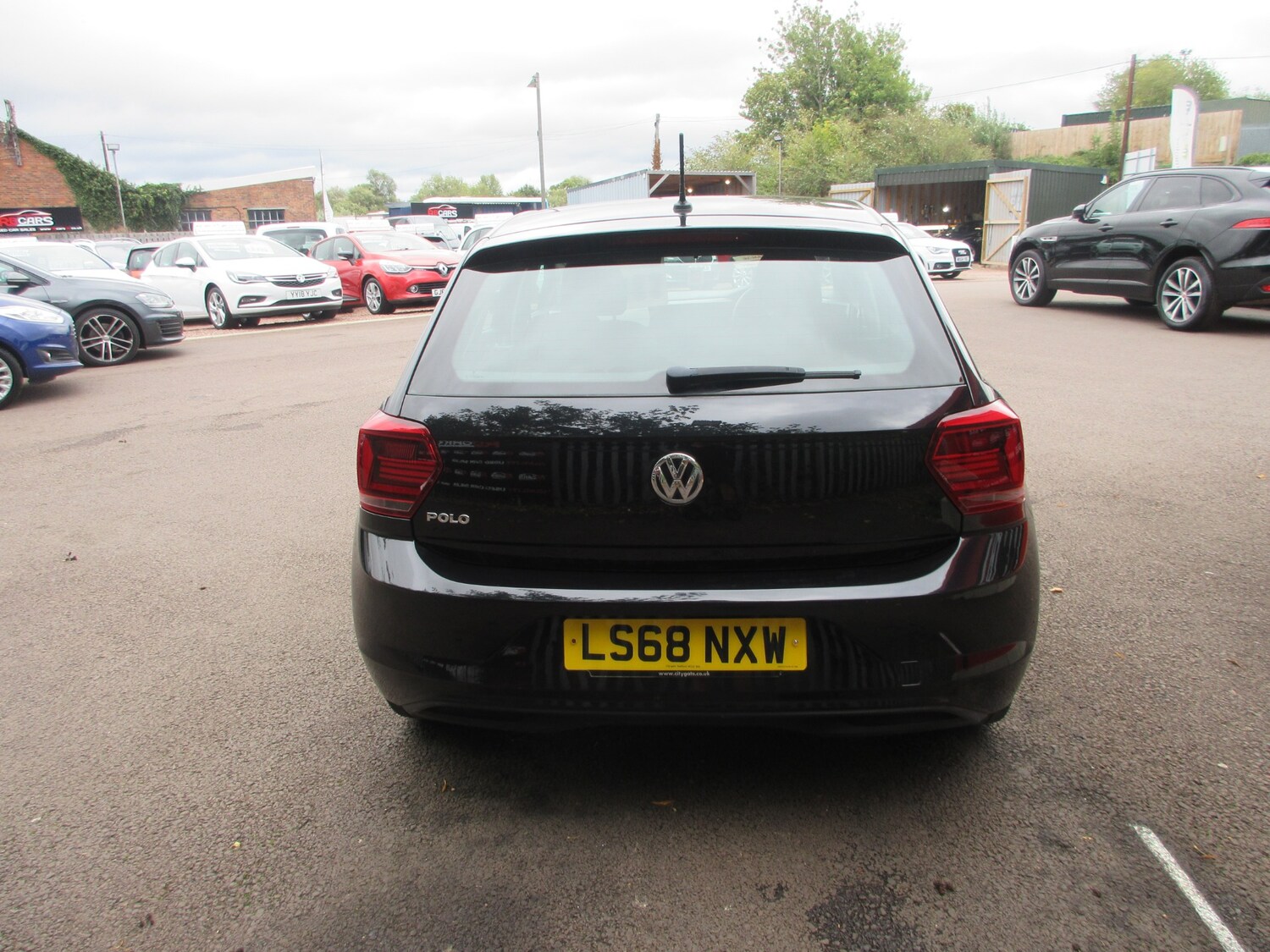 Used Volkswagen Polo 2018 for sale - 75749276: Photo 6