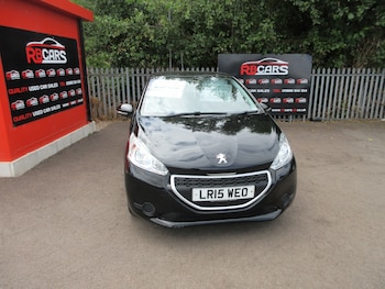 Used Peugeot 208 2015 for sale - 79217793: Photo