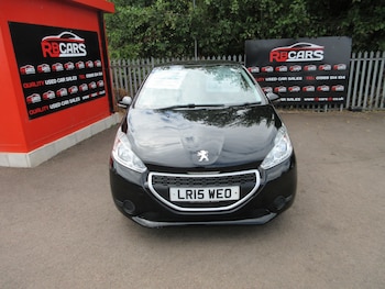 Used Peugeot 208 2015 for sale - 79217793: Photo