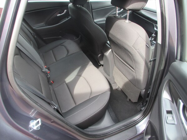 Used Hyundai i30 2018 for sale - 75994274: Photo 18