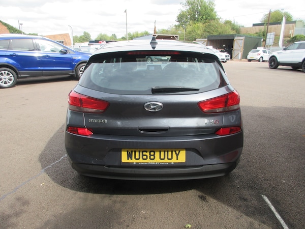 Used Hyundai i30 2018 for sale - 75994274: Photo 5