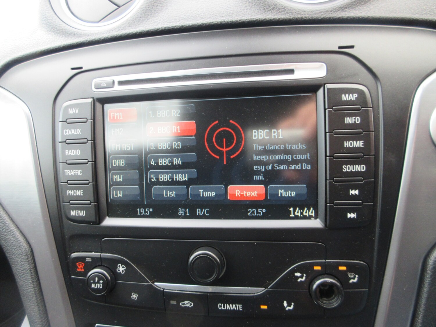 Used Ford Mondeo 2014 for sale - 78122806: Photo 11