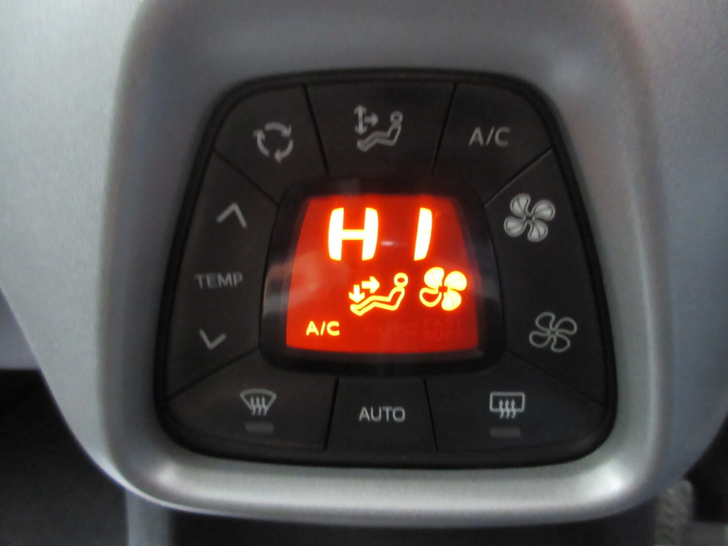 Used Toyota AYGO 2020 for sale - 76036375: Photo 13