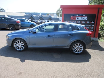 Used Volvo V40 2013 for sale - 75512162: Photo