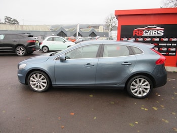 Used Volvo V40 2013 for sale - 76404688: Photo
