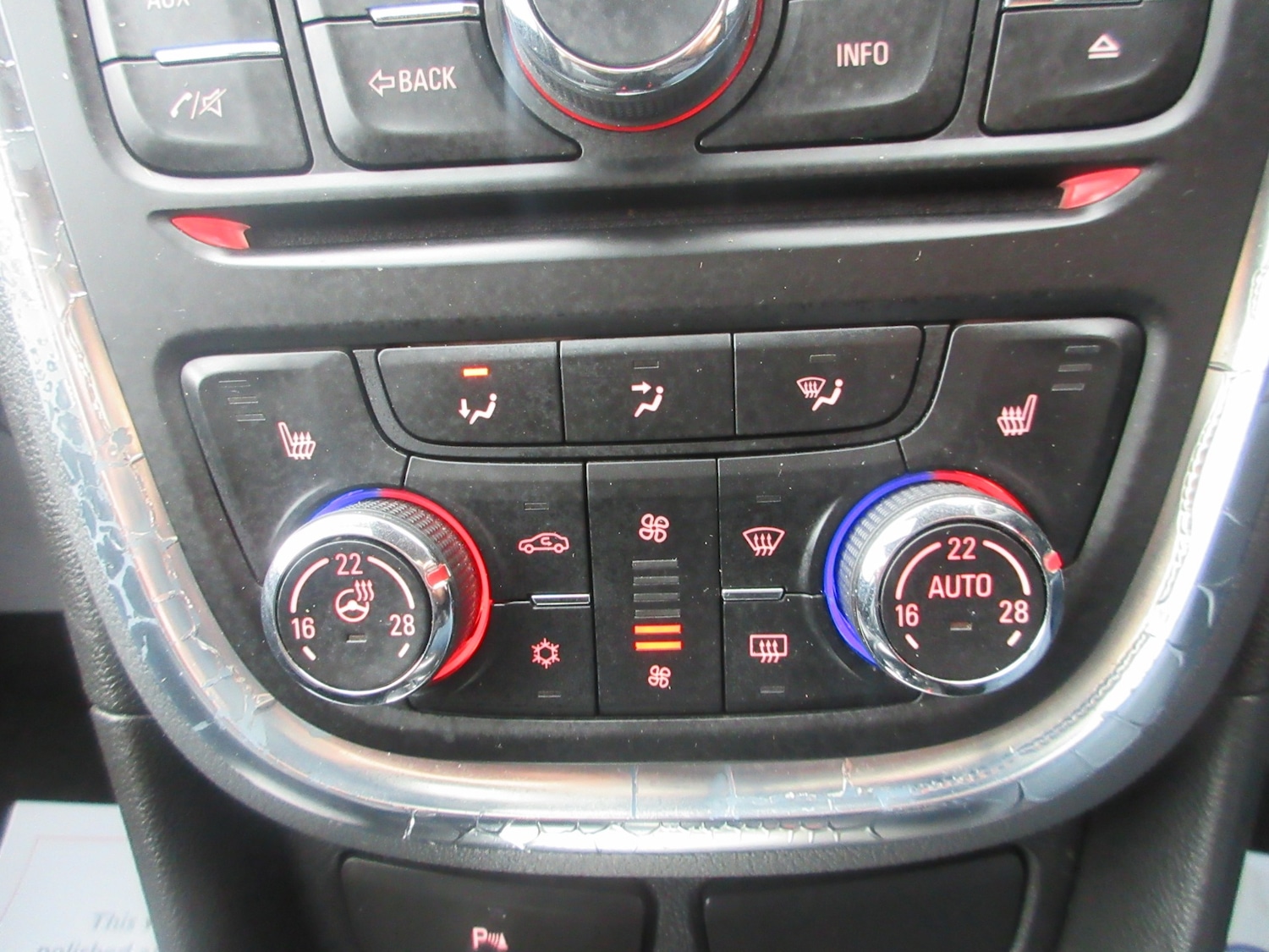 Used Vauxhall Mokka 2016 for sale - 77592231: Photo 15