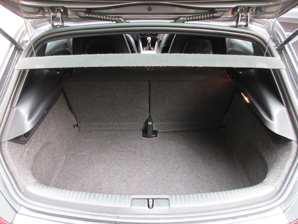 Used Volkswagen Scirocco 2016 for sale - 76046661: Photo 29