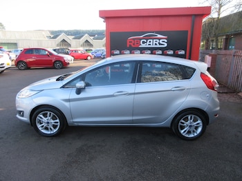 Used Ford Fiesta 2016 for sale - 77701970: Photo