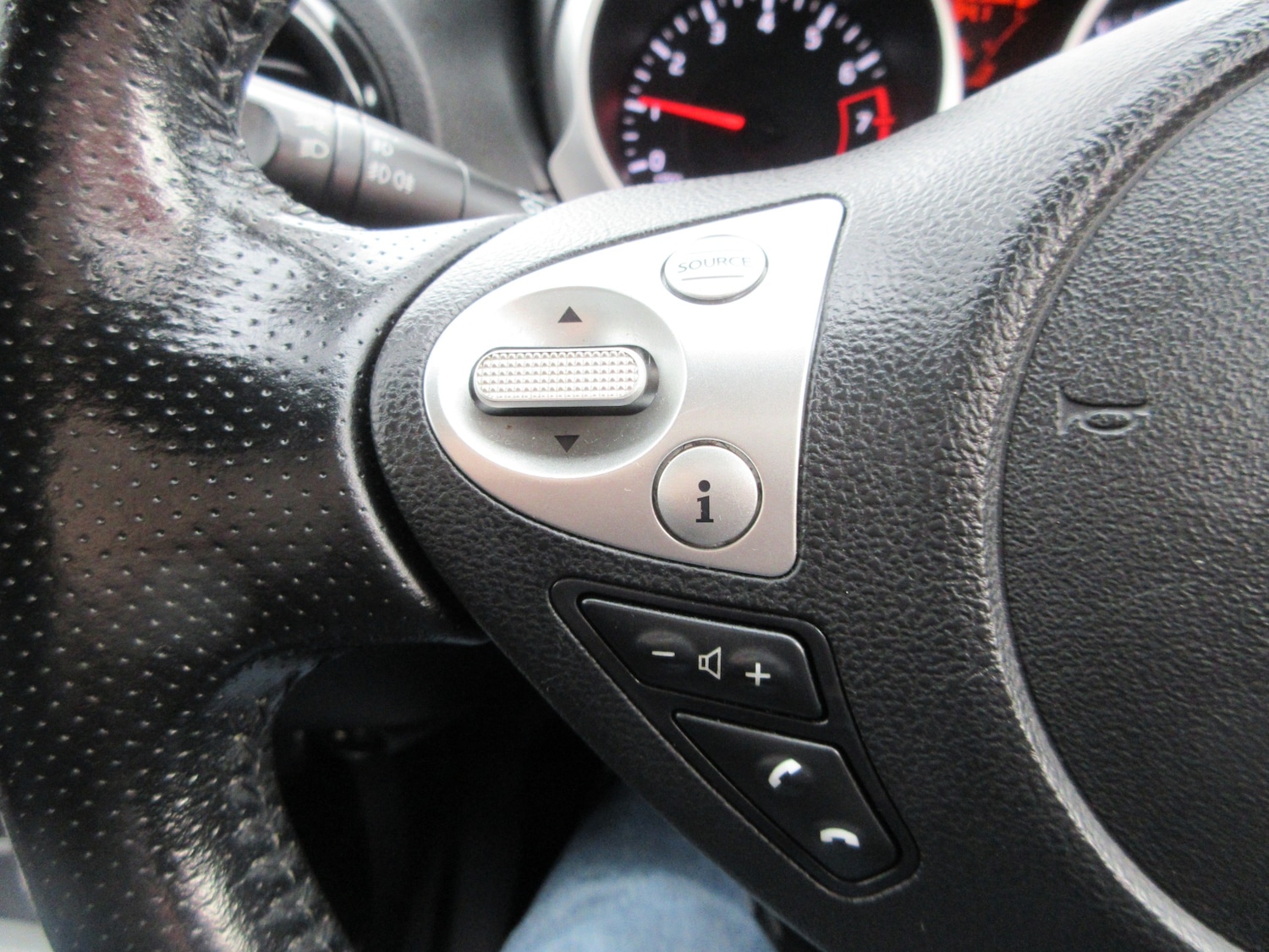 Used Nissan Juke 2014 for sale - 77260914: Photo 11