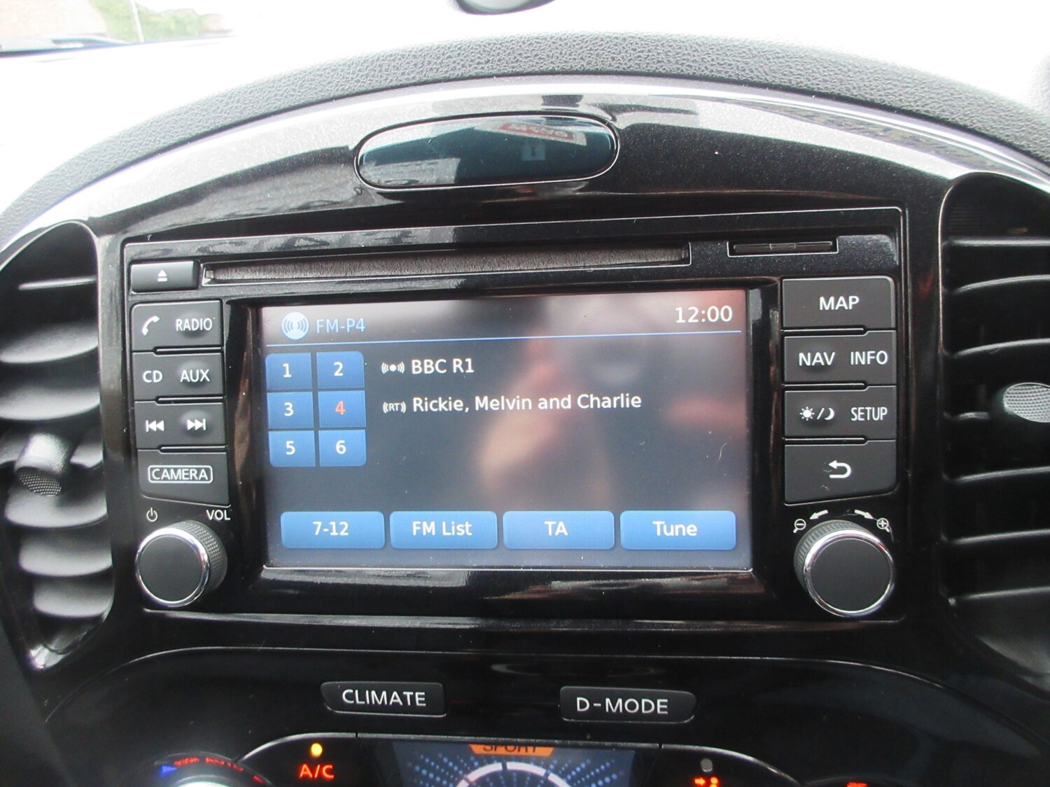 Used Nissan Juke 2014 for sale - 77260914: Photo 14