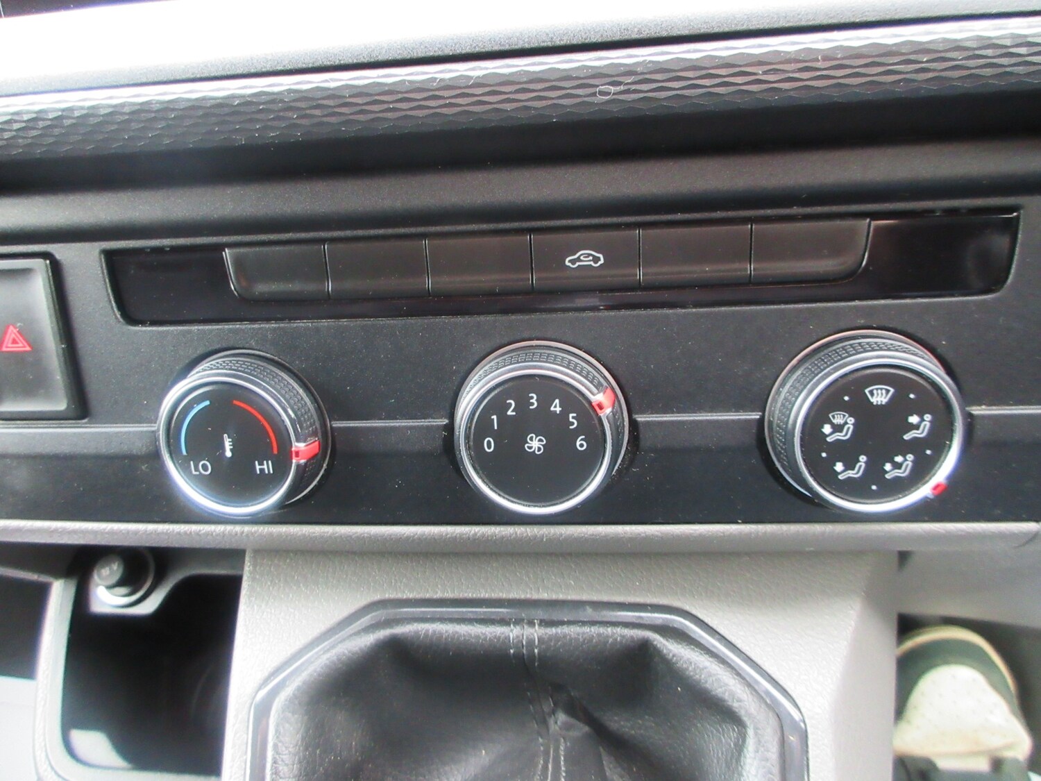 Used Volkswagen Transporter 2020 for sale - 77350229: Photo 17