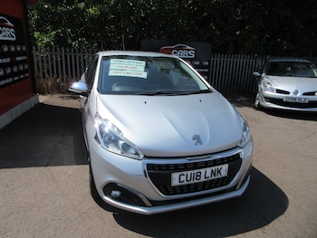Used Peugeot 208 2018 for sale - 79218037: Photo