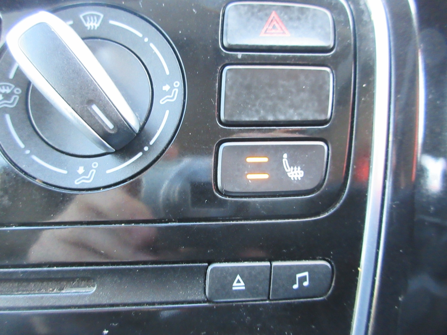 Used Volkswagen up! 2014 for sale - 77649876: Photo 15