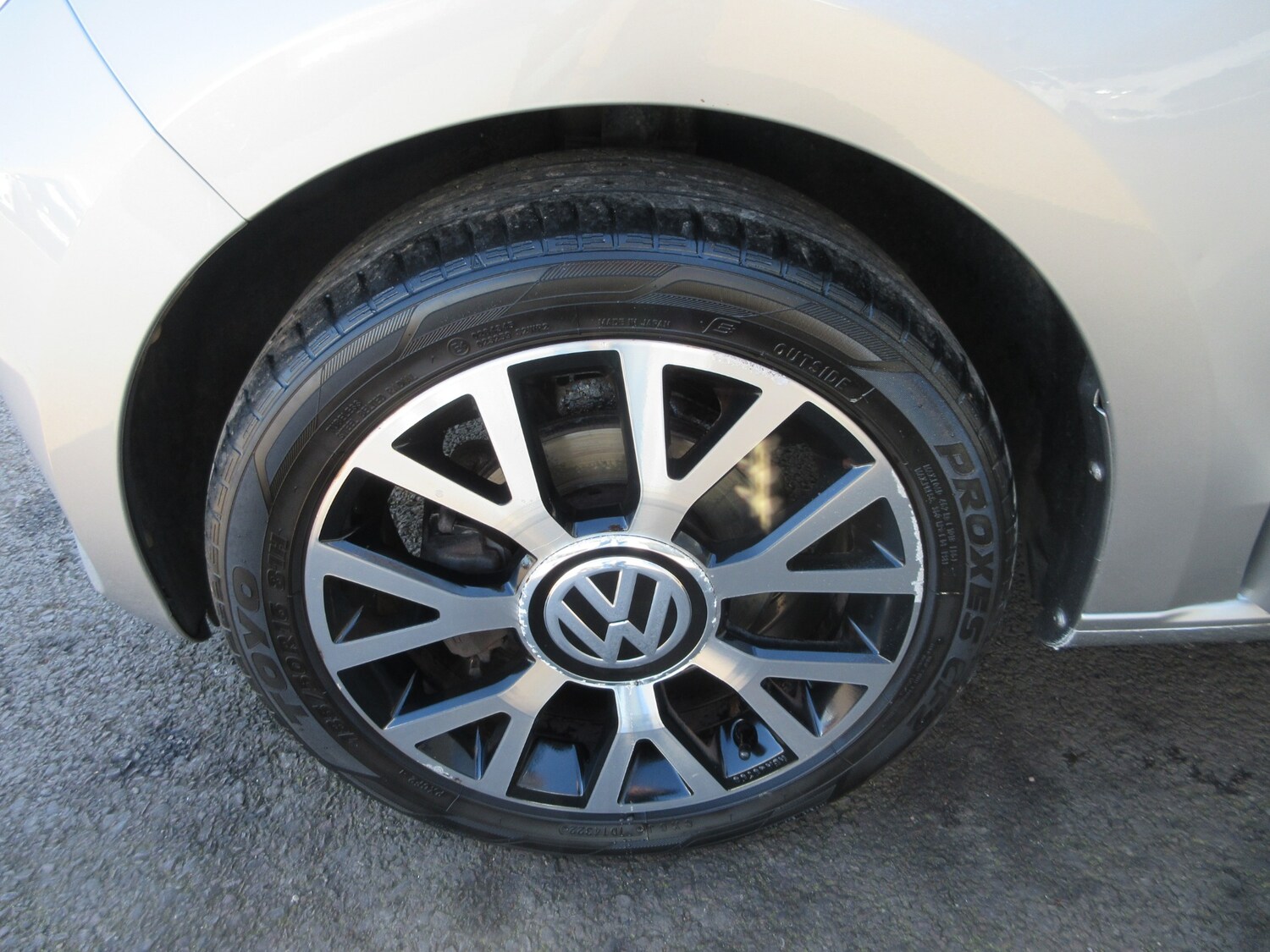 Used Volkswagen up! 2014 for sale - 77649876: Photo 25