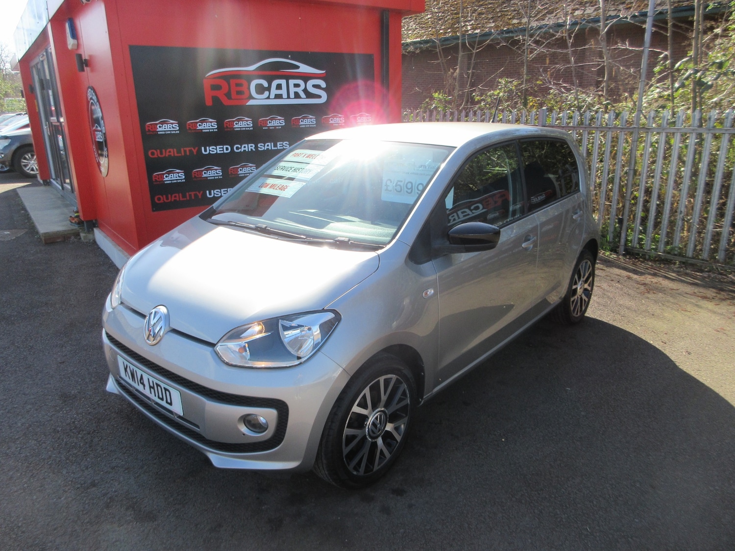 Used Volkswagen up! 2014 for sale - 77649876: Photo 3