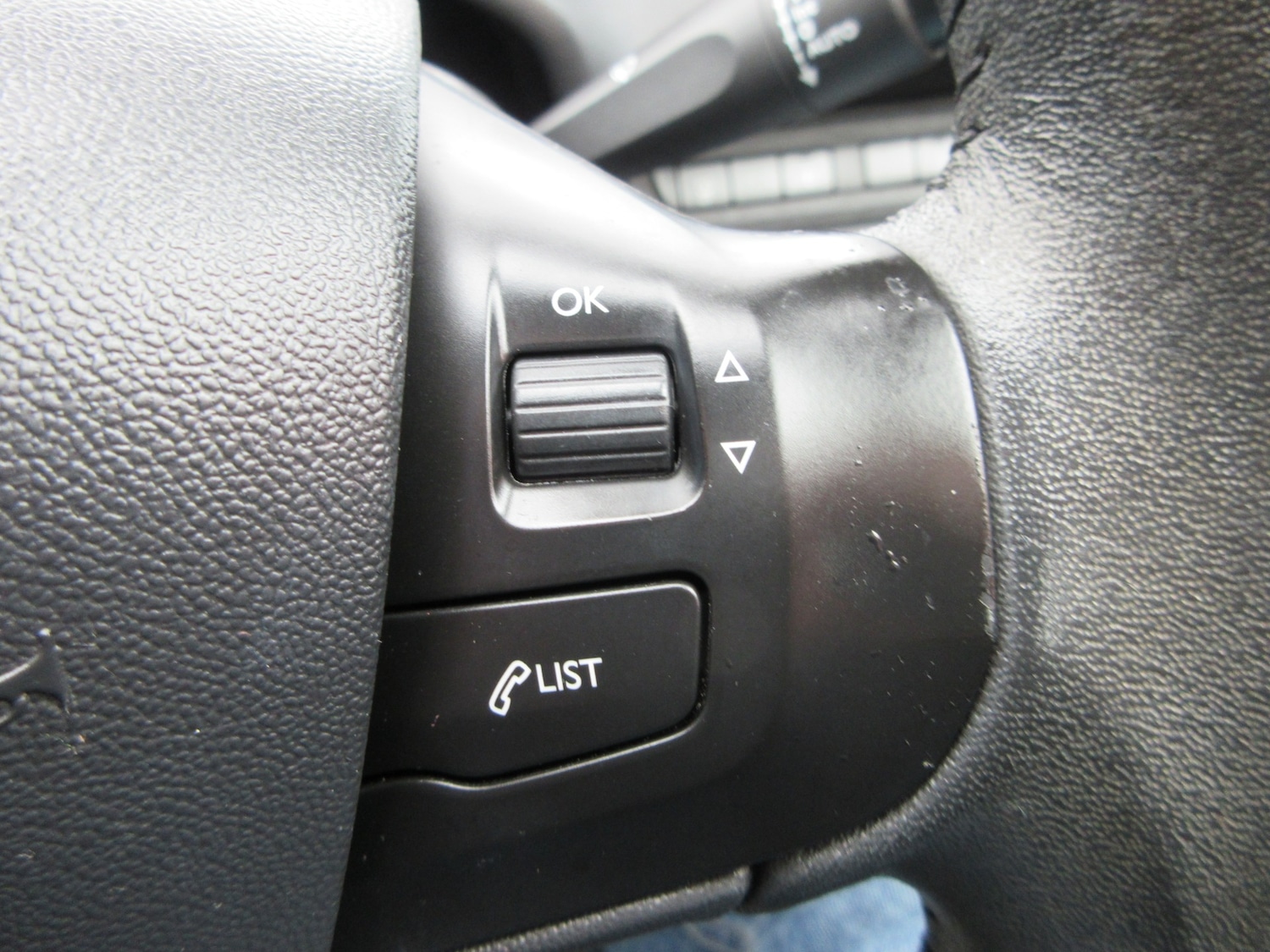 Used Peugeot 208 2015 for sale - 76262840: Photo 12