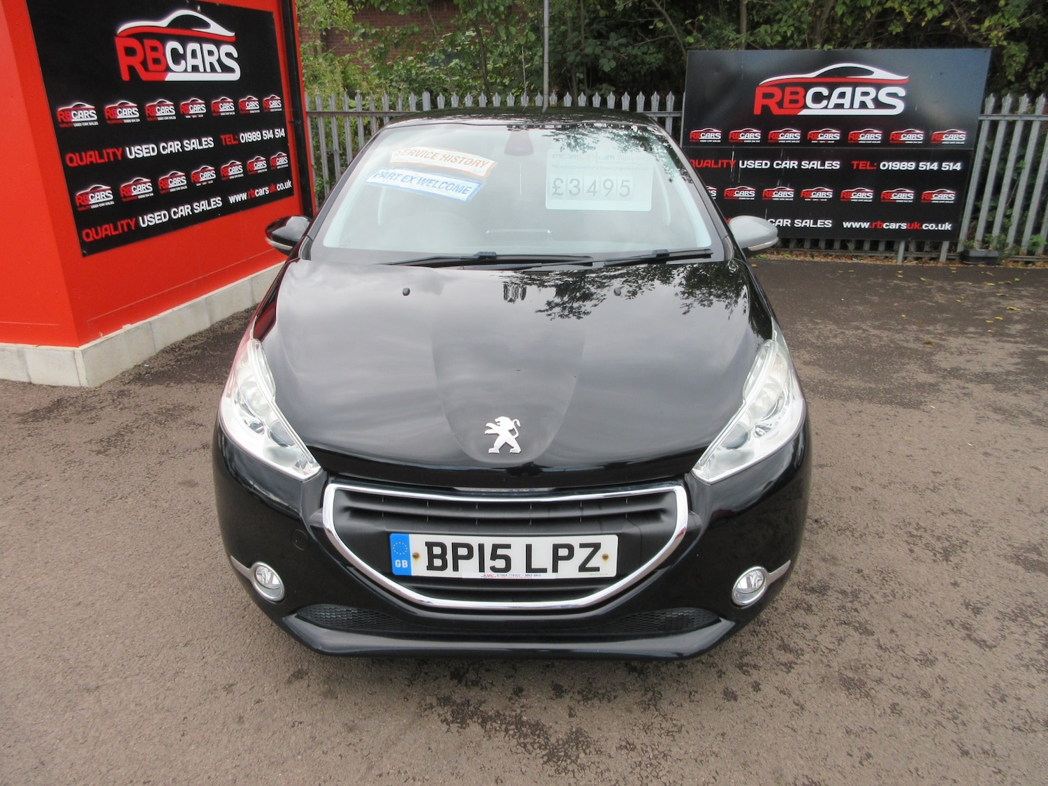 Used Peugeot 208 2015 for sale - 76262840: Photo 2