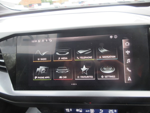 Used Audi Q4 e-tron 2022 for sale - 73363459: Photo 14