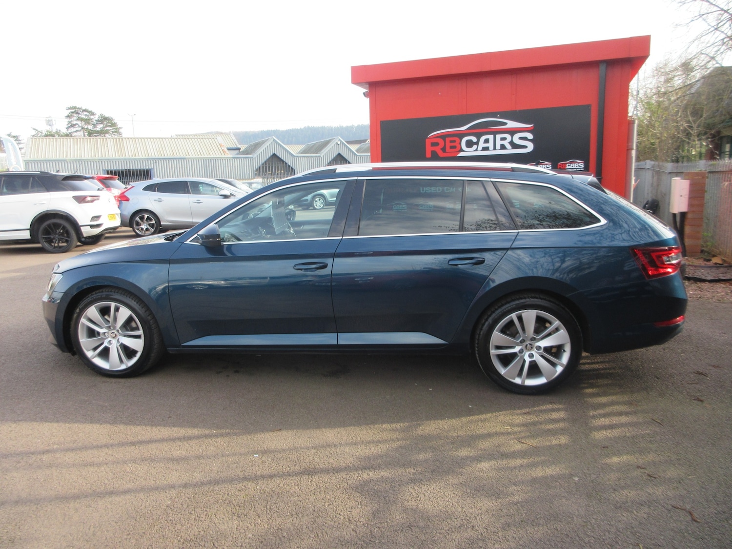 Used Skoda Superb 2019 for sale - 77663532: Photo 4