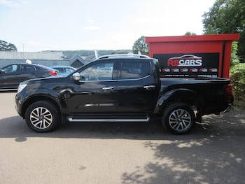 Used Nissan Navara 2018 for sale - 75368484: Photo