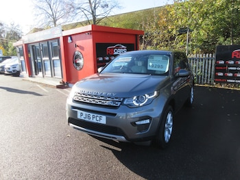 Used Land Rover Discovery Sport 2016 for sale - 76517589: Photo