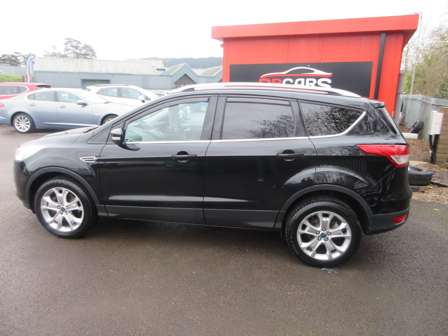 Used Ford Kuga 2015 for sale - 77589910: Photo 4