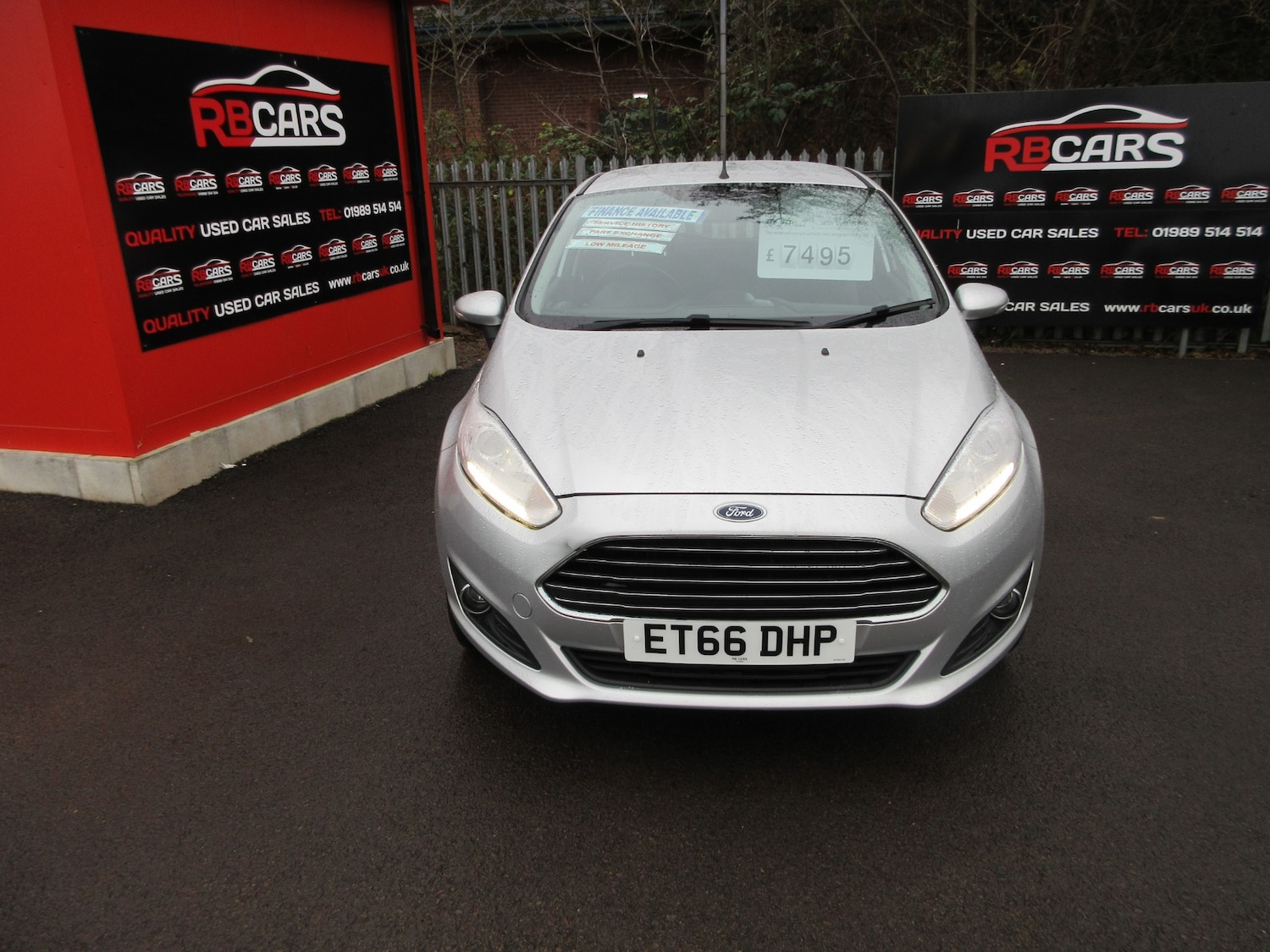 Used Ford Fiesta 2017 for sale - 77116377: Photo 2