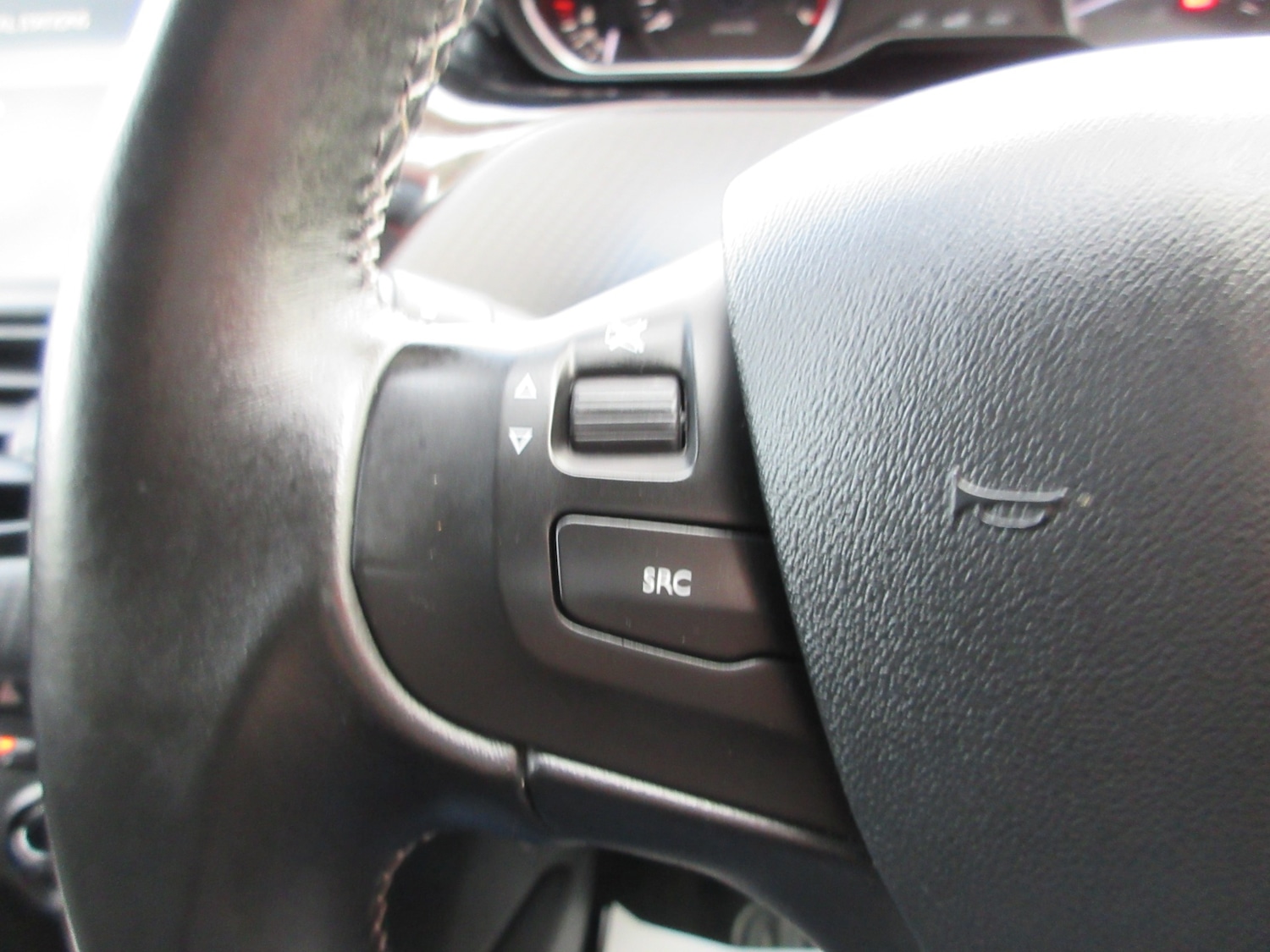 Used Peugeot 208 2015 for sale - 76780088: Photo 22