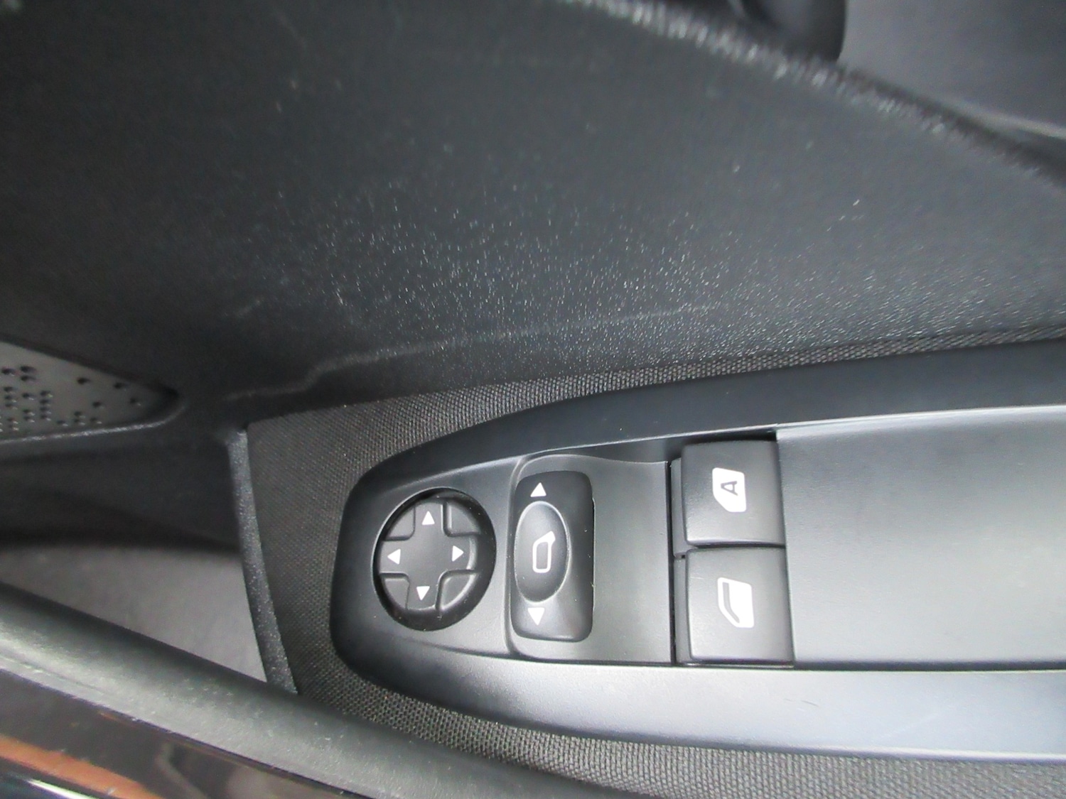 Used Peugeot 208 2015 for sale - 76780088: Photo 25