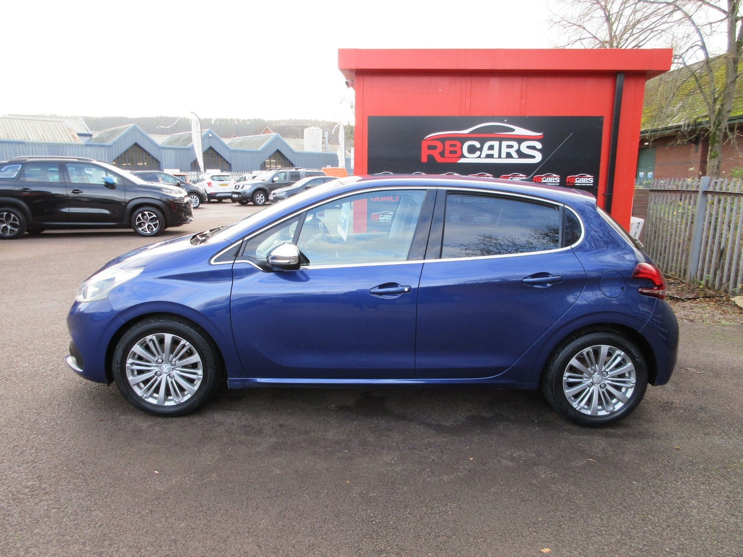 Used Peugeot 208 2015 for sale - 76780088: Photo 4