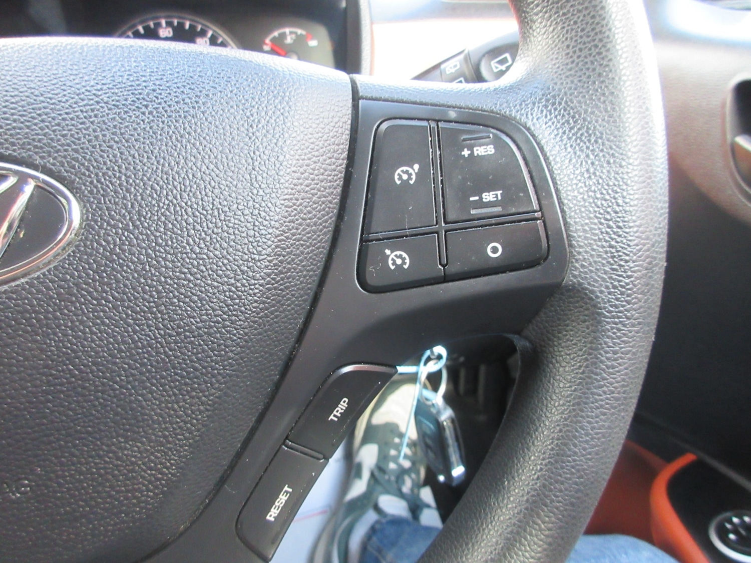 Used Hyundai i10 2014 for sale - 75873945: Photo 12