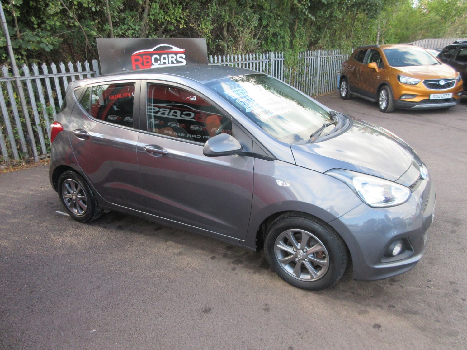 Used Hyundai i10 2014 for sale - 75873945: Photo 8