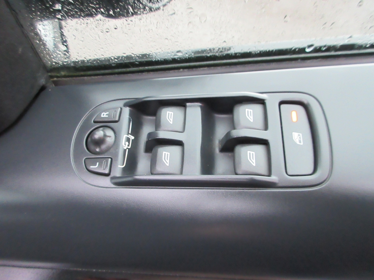 Used Land Rover Freelander 2011 for sale - 77116301: Photo 9