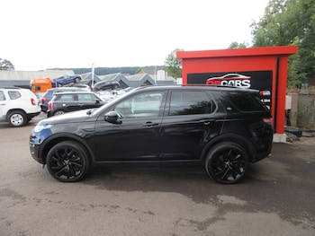 Used Land Rover Discovery Sport 2018 for sale - 79582783: Photo