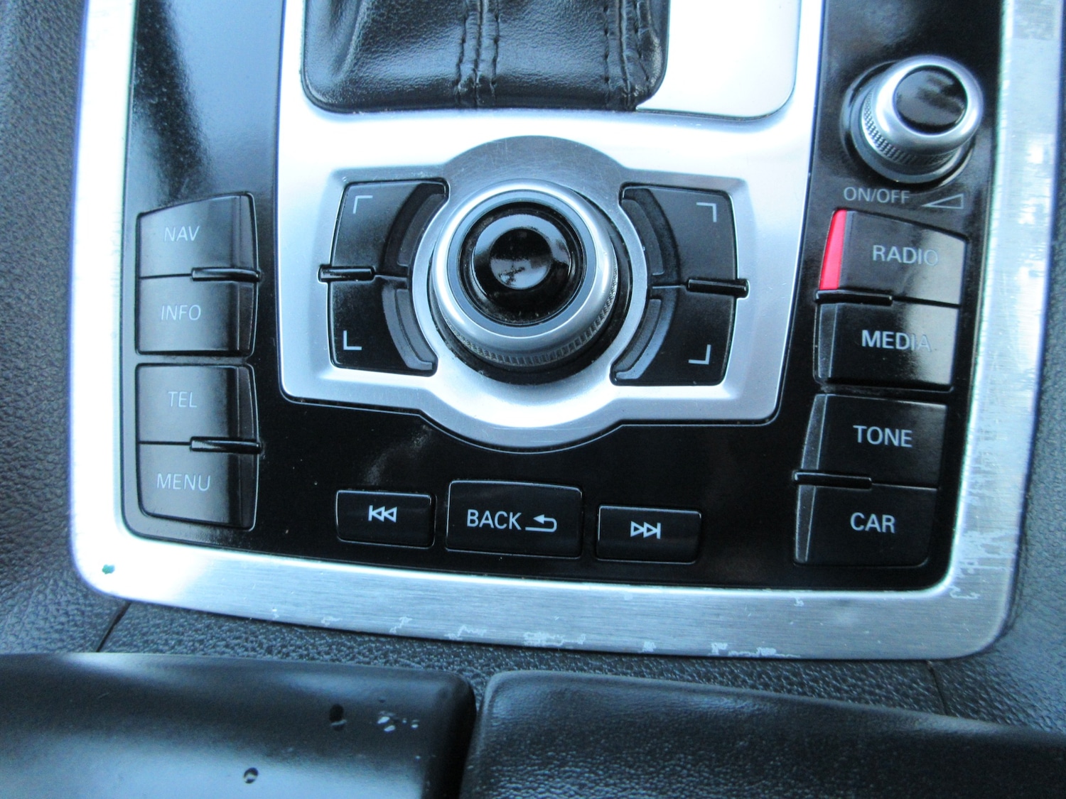 Used Audi Q7 2014 for sale - 77078077: Photo 17