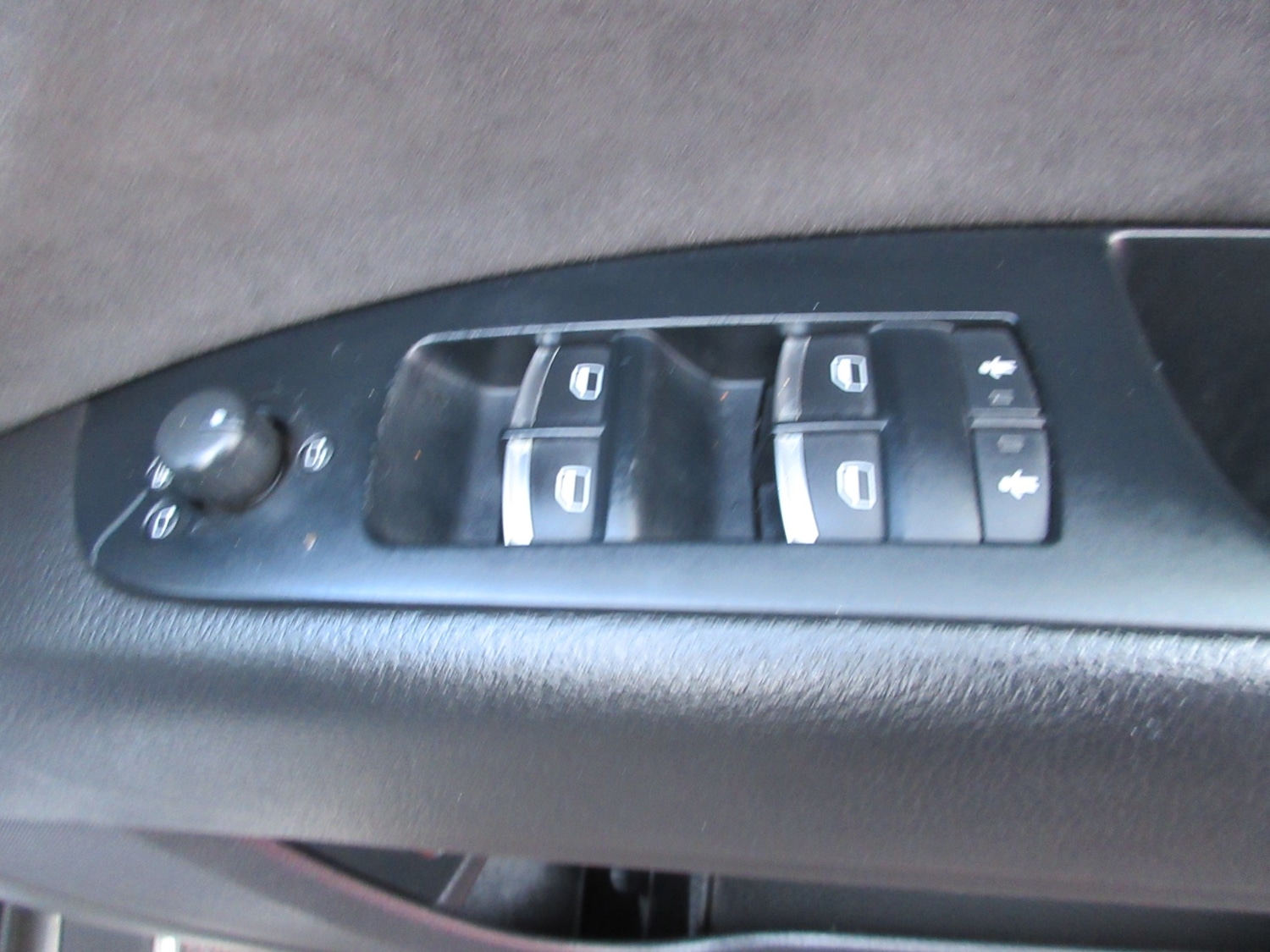 Used Audi Q7 2014 for sale - 77078077: Photo 9