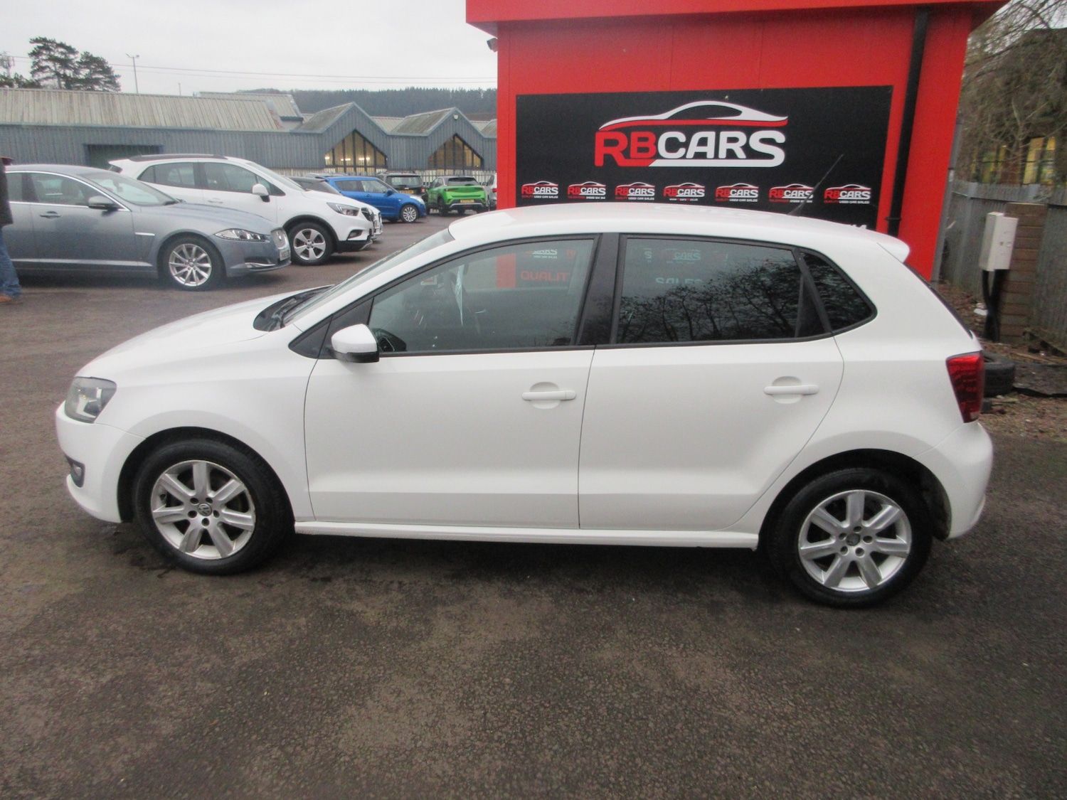 Used Volkswagen Polo 2014 for sale - 77591902: Photo 4