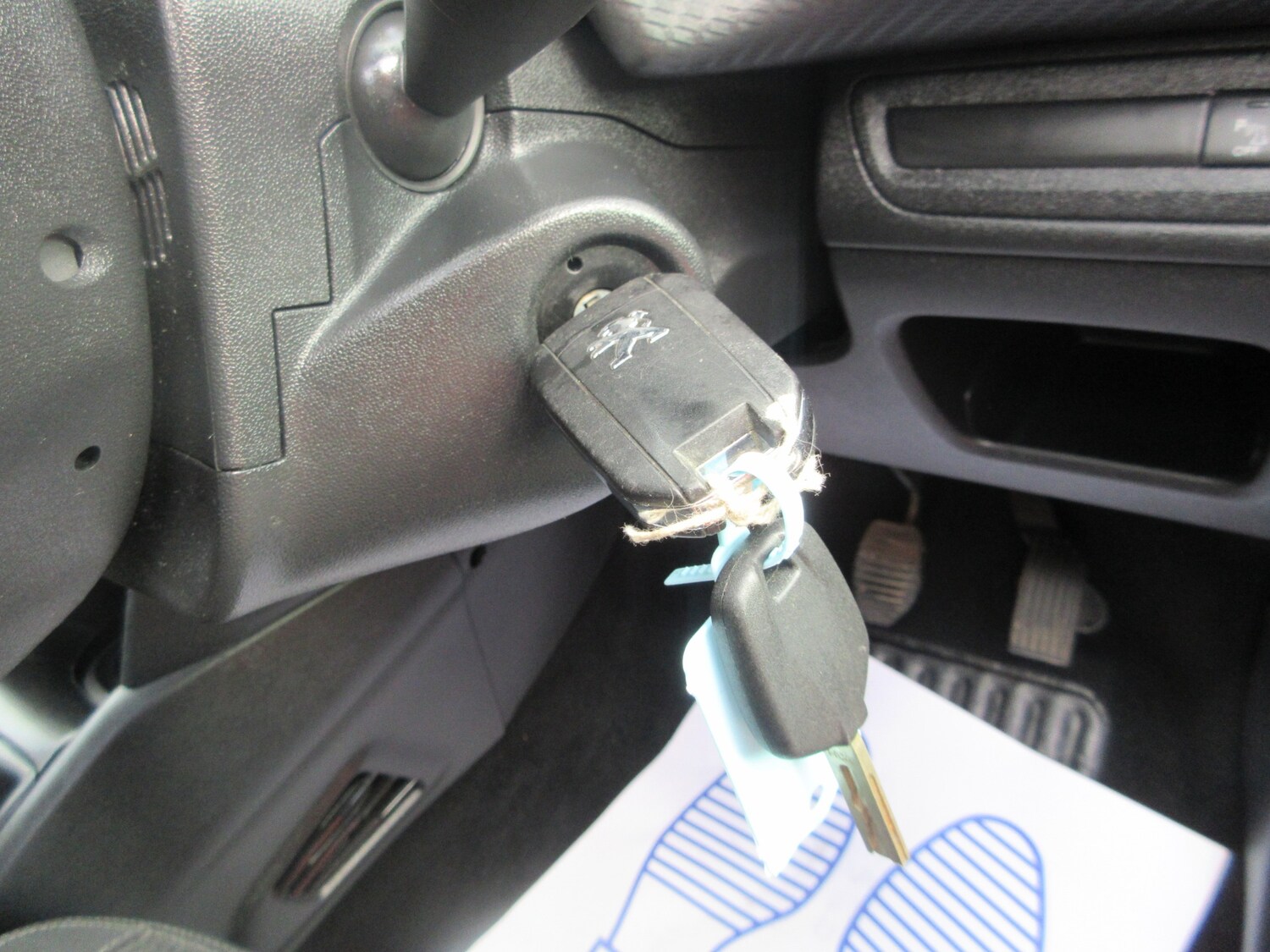 Used Peugeot 208 2016 for sale - 77649845: Photo 10