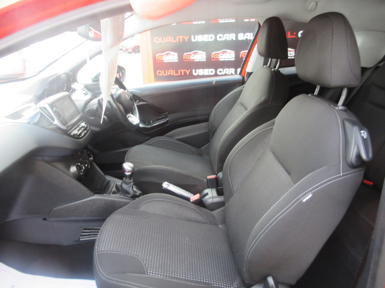 Used Peugeot 208 2016 for sale - 77649845: Photo 24