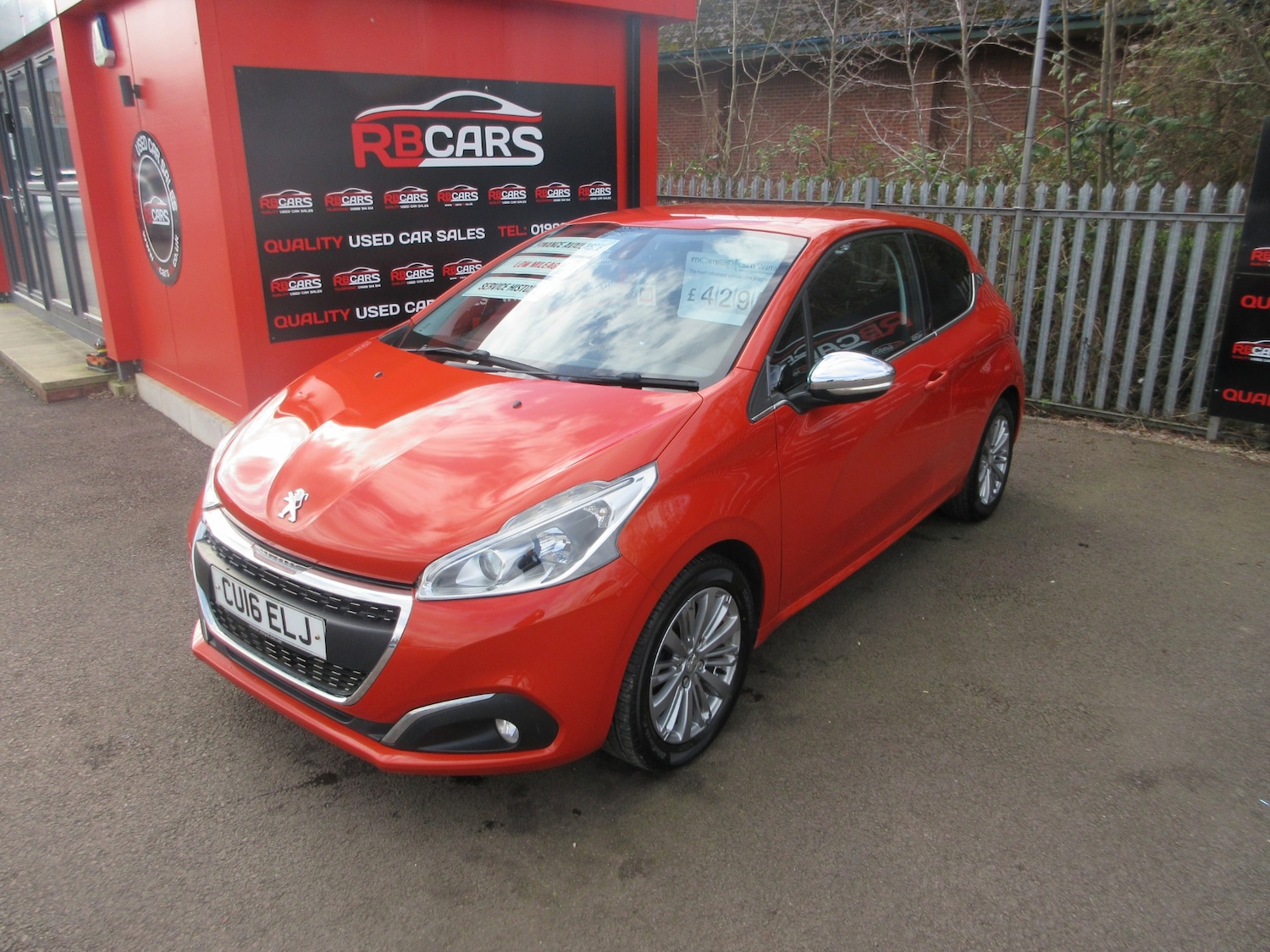 Used Peugeot 208 2016 for sale - 77649845: Photo 3