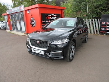 Used Jaguar F-Pace 2017 for sale - 75872833: Photo