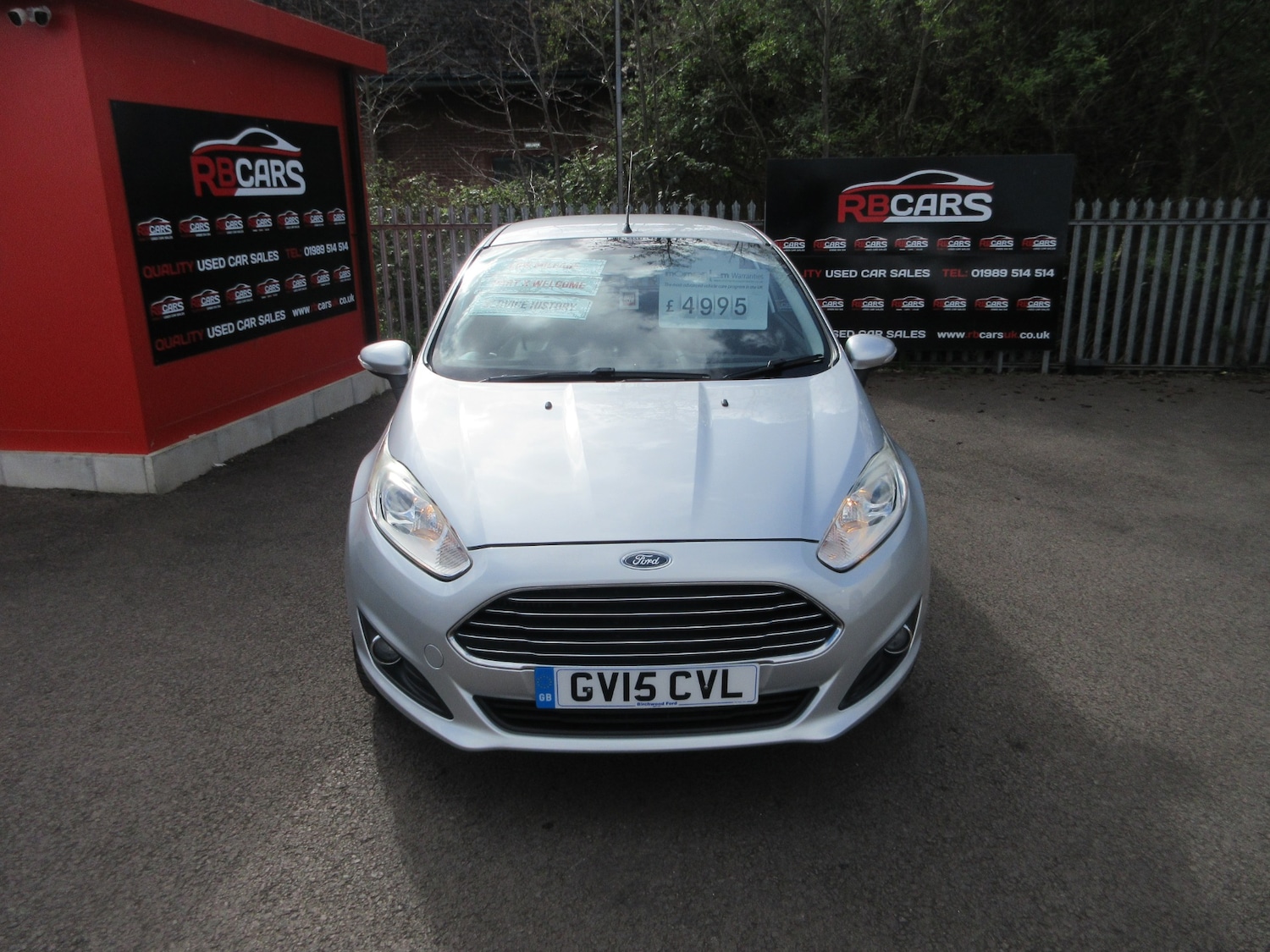 Used Ford Fiesta 2015 for sale - 78066654: Photo 2
