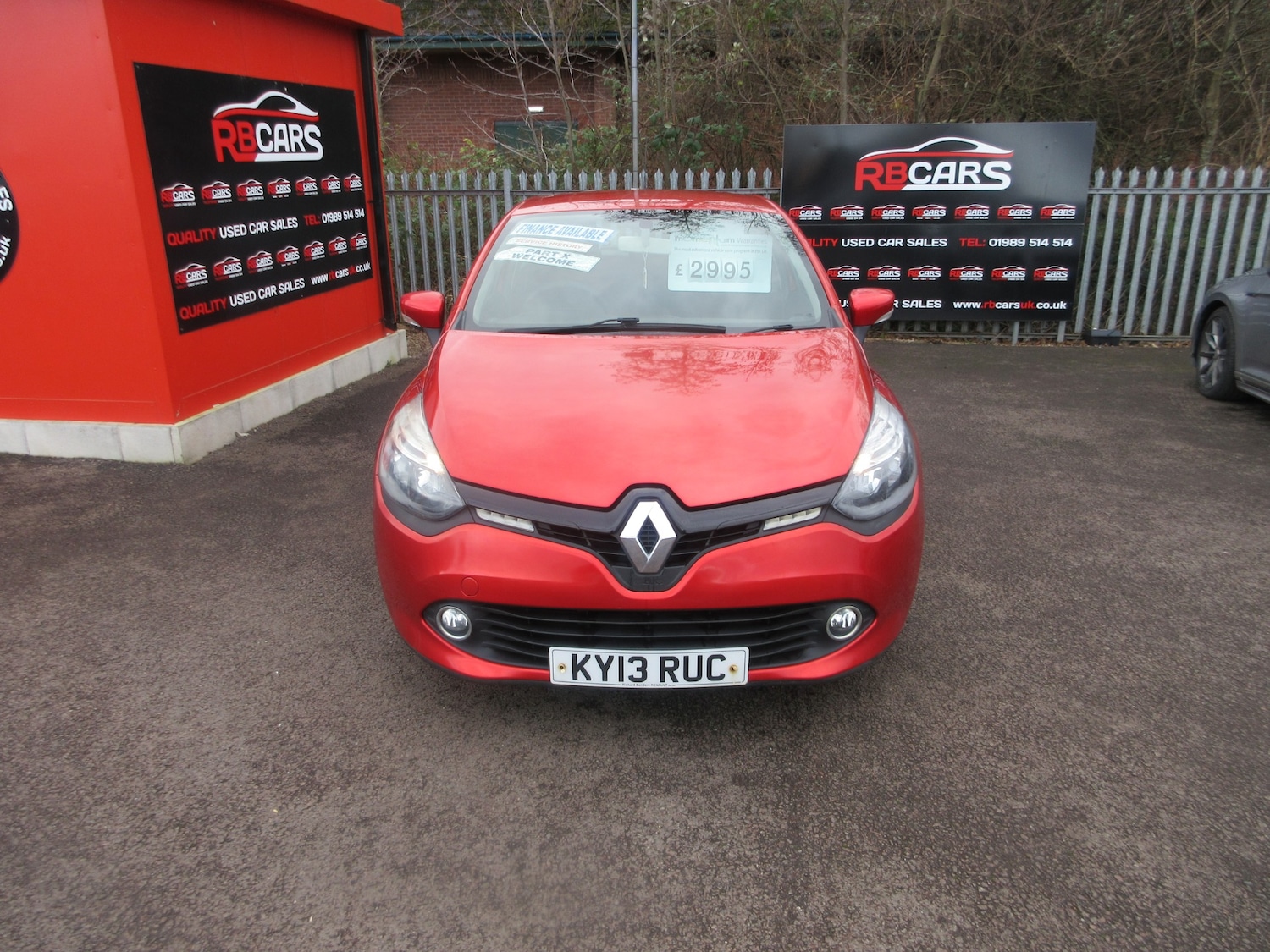 Used Renault Clio 2013 for sale - 77490760: Photo 2