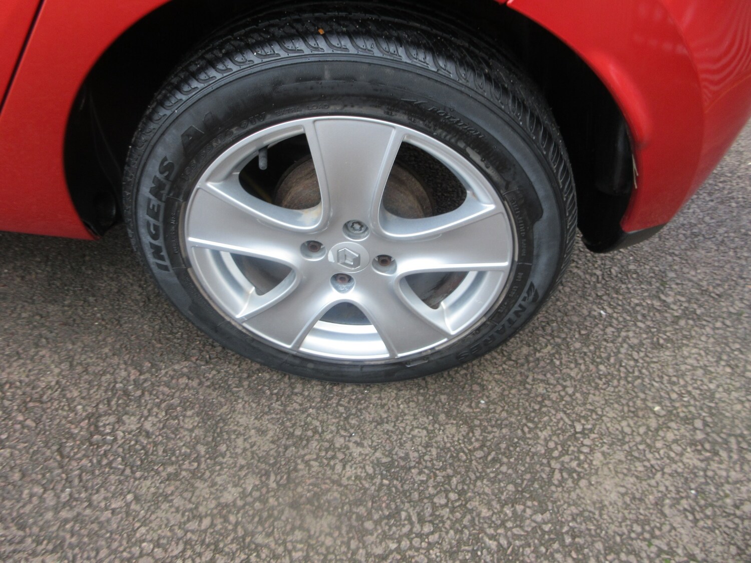 Used Renault Clio 2013 for sale - 77490760: Photo 24